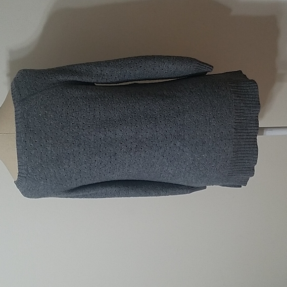 American Eagle Outfitters Cozy Gray Sweater - Picture 3 of 4